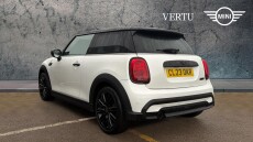 MINI Hatchback 1.5 Cooper Exclusive Premium 3dr Auto Petrol Hatchback